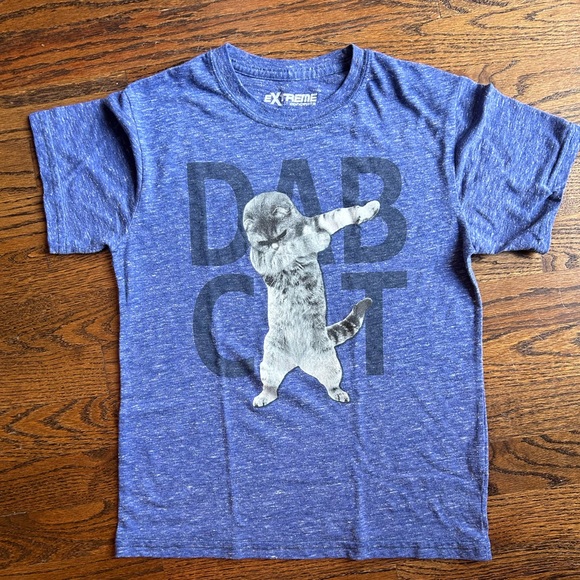 Cute cat t shirt 🐈⬛ - Picture 1 of 1